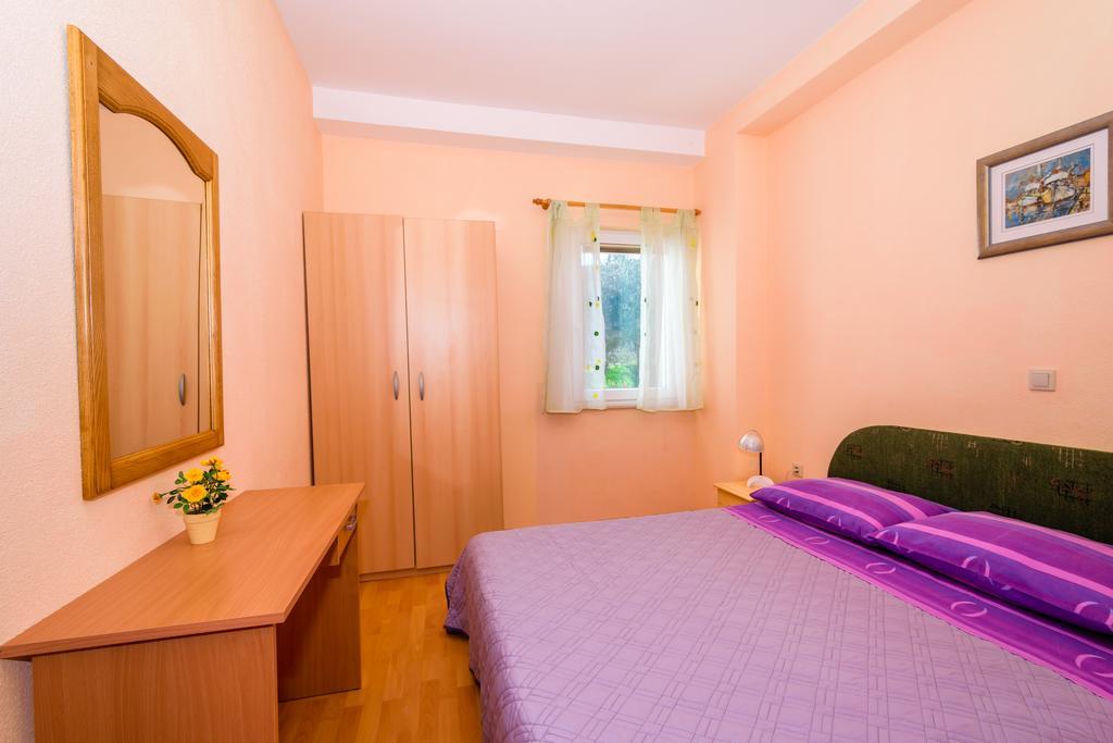 Apartments Galeb Blace Eksteriør billede